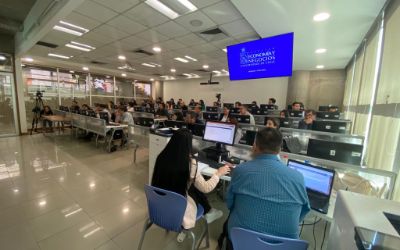 Funcionarias y funcionarios se capacitan para ser Usuarias/os líderes de SAP. Funcionarias y funcionarios se capacitan para ser Usuarias/os líderes de SAP.