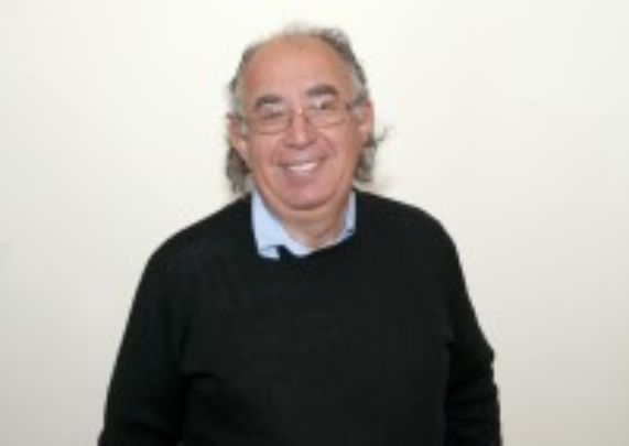 Guillermo Leytón: reconocimiento a los 40 años en la U de Chile