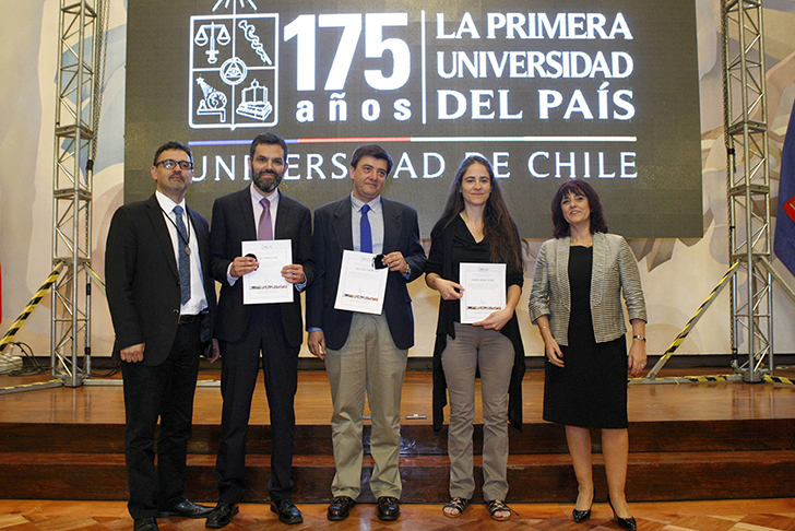 Universidad De Chile Homenajeó A Académicos, Estudiantes Y Funcionarios ...